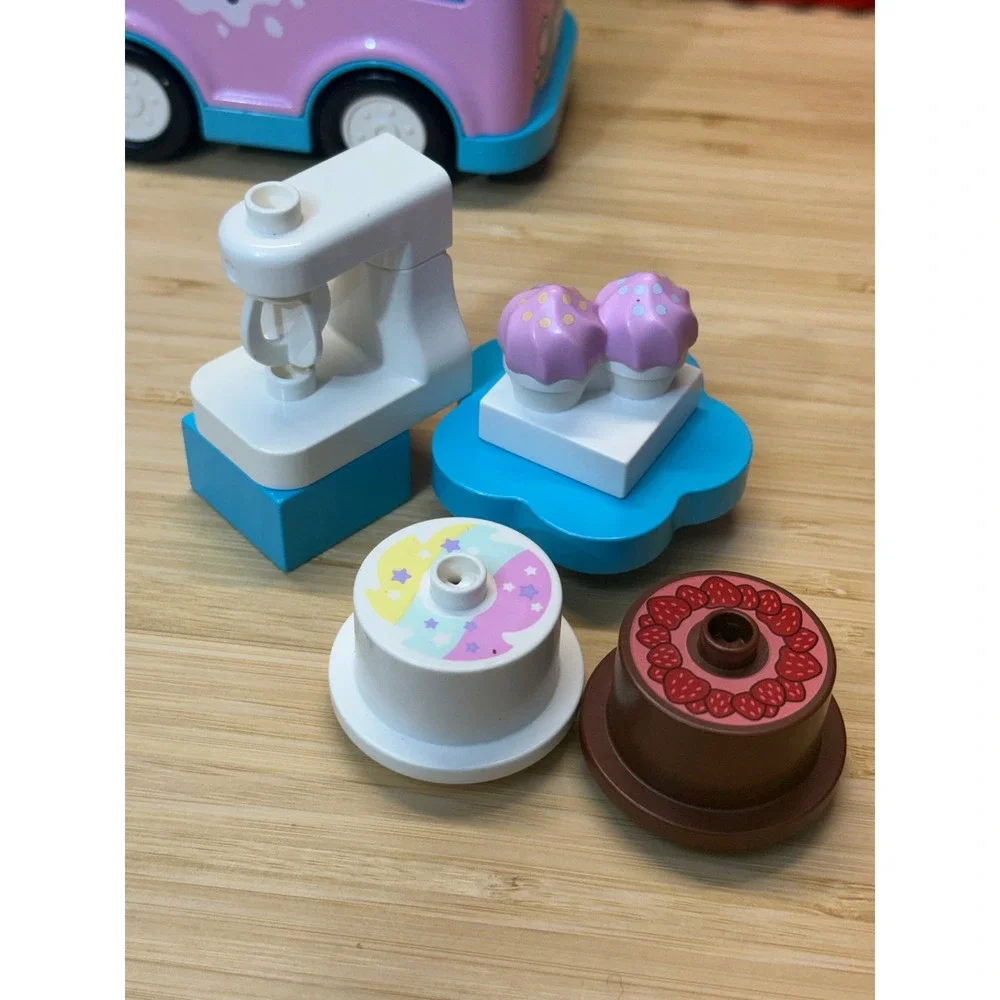 Lego duplo bakery
